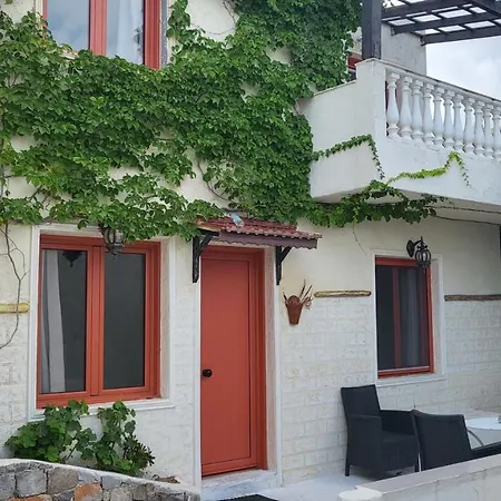 Vivea Entire Centro Piskopiano Cherso Gasthof 3*