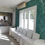 Vivea Entire Centro Piskopiano Cherso 헐소니소스