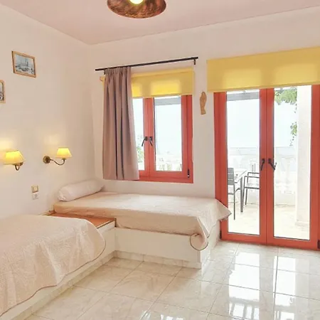 Konukevi Vivea Entire Centro Piskopiano Cherso Hersonissos (Crete)